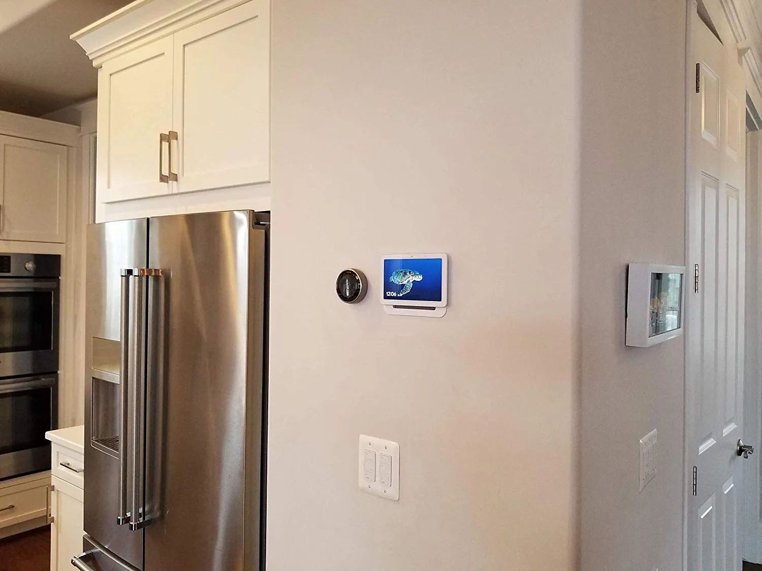 Built-in Google Nest Hub Wall Mount - FOR GEN 1 ONLY: The Perfect Smart Home Command Center